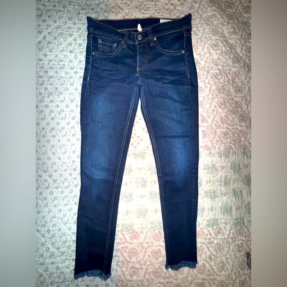 Rag and bone ankle skinny jeans. Size 26. EUC.